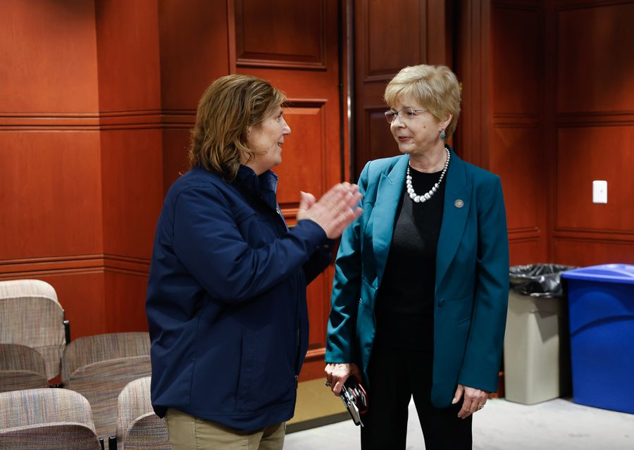 6_Zawistowski - Bear skit 040126-6072.jpg